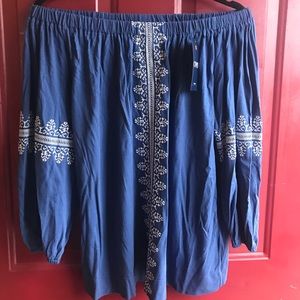 Chaps off the shoulder loose shirt